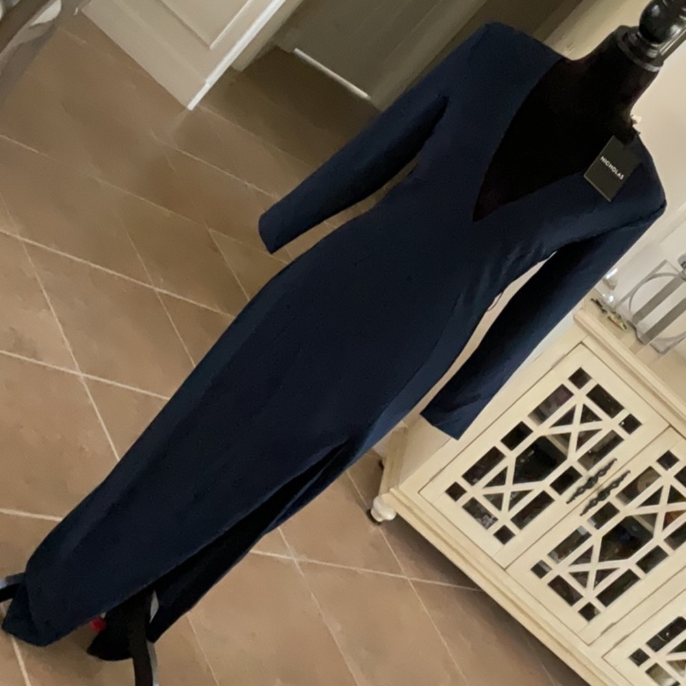 NICHOLAS Kalissa max dress, plunging v, back zip, navy, size 4, NWT